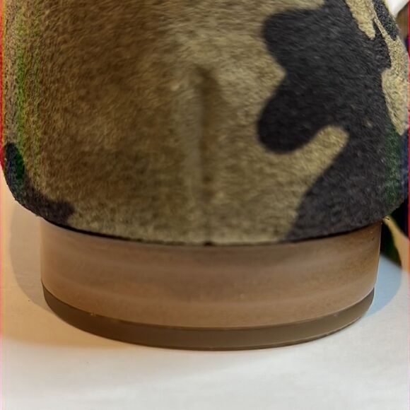 ‎Lucky Brand Camo Green Suede Flats Shoes Size 8 - Picture 9 of 13